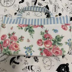 ローラアシュレイ　ポーチのサムネイル