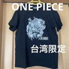 ワンピース　ONE PIECE 缶バッジ　アクスタ　Tシャツ　レア　貴重 ワンピース ONE PIECE 缶バッジ アクスタ Tシャツ レア 貴重 ONE
