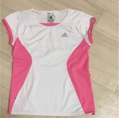 adidasスポーツウエアのサムネイル