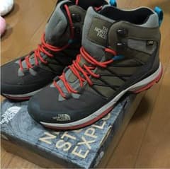 まささん専用    登山靴 ノースフェイス ゴアテックス 27.5cmのサムネイル