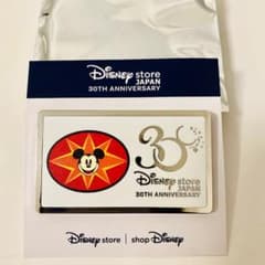 非売品♡ ディズニー　30周年記念　ピンバッジ　ミッキーのサムネイル