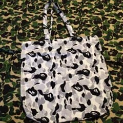 ABathingApe トートバックのサムネイル