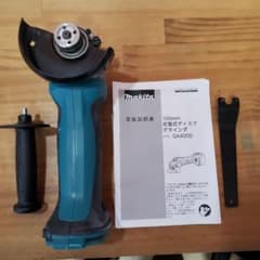 マキタ14.4v充電式グラインダー　GA400Dのサムネイル