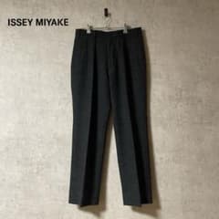 上質】ISSEY MIYAKE イッセイミヤケ 2タック スラックスパンツ - メルカリ