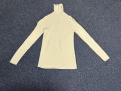 オフホワイト　メリノリブタートルネックセーター　UNIQLO ユニクロ　XL