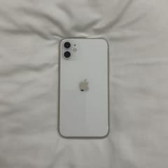 iPhone11 ホワイト　128GBのサムネイル