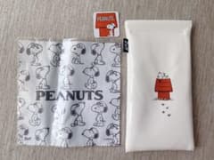 PEANUTS スヌーピー Zoff メガネケース&メガネ拭きのサムネイル