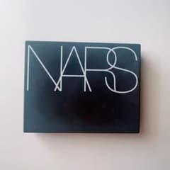 NARS ライトリフレクティングプリズマティックパウダー インターステラー