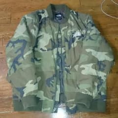 ノースフェイス MA-1 ジャケットのサムネイル