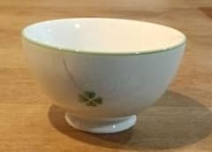〜四つ葉のクローバー柄〜 ご飯茶碗のサムネイル