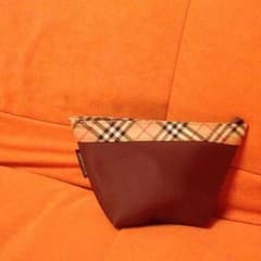 バーバリー ❤︎ 新品ポーチのサムネイル