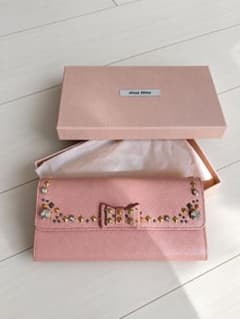 miu miu 長財布 ビジュー リボン ピンクのサムネイル