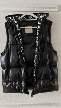 MONCLER ダウンベスト ブラックのサムネイル