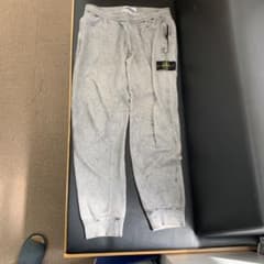 STONE ISLAND ダメージ加工グレー ジョガーパンツのサムネイル