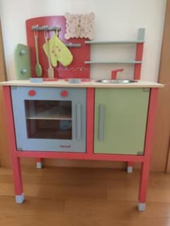 おもちゃのキッチンのサムネイル