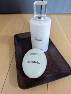 シャネル  ボディ用乳液  シャネル ハンドクリーム２つセットのサムネイル