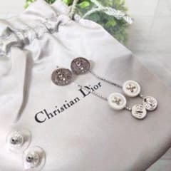 Christian Dior ボタン ドロップ ピアス シルバー シェル ロゴ - メルカリ