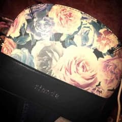 リエンダ ポーチのサムネイル