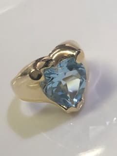 K18 大粒 ハートシェイプブルートパーズ リング 7号サイズ - メルカリ