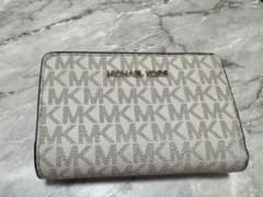 MICHAEL KORS 二つ折り財布 モノグラムのサムネイル