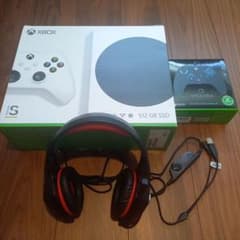 Xbox Series s&パワーAコントローラー&ヘッドホンの3点セットのサムネイル