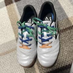 【アンブロ】umbro フットサルシューズ 20cmホワイトのサムネイル