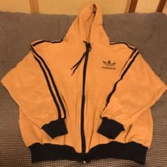 adidas トラックジャケットのサムネイル