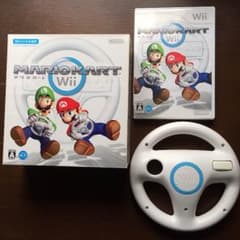 任天堂 wii マリオカートソフトとハンドルのセットのサムネイル