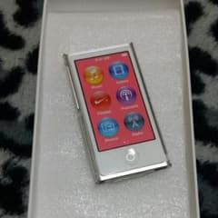 美品!!未使用品!!iPodナノ16gb  オマケ付き!のサムネイル