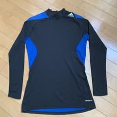 adidas 長袖　TECHFIT トレーニングのサムネイル