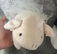 豚型ぬいぐるみ チュール付きのサムネイル