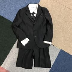 男の子 フォーマルスーツのサムネイル