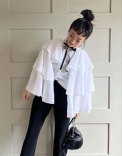 ロージーモンスター フリルマントブラウス ホワイト 新品タグ付き