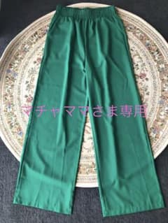 専用です　緑　サテン生地　パンツのサムネイル