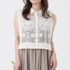 【新品・未使用】TORRAZZODONNA クラシックレースベスト 新品・未使用】TORRAZZODONNA クラシックレースベスト - メルカリ