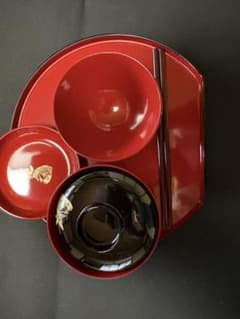 赤黒漆器風　お食い初め用食器セットのサムネイル