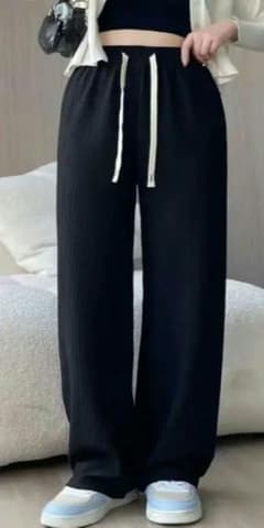 ブラック ワイドパンツ ドローストリングのサムネイル