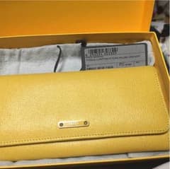 【値下げ】FENDI 長財布 イエローのサムネイル