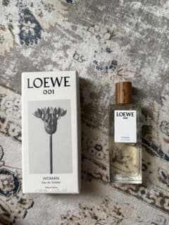 LOEWE 001 ウーマン オードトワレ 50mlのサムネイル