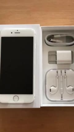 iPhone 6s Silver 32 GB SIMフリーのサムネイル