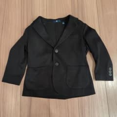 UNIQLO 110サイズ 黒ジャケットのサムネイル