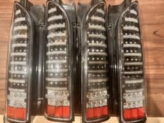 ハイエース　レジアスエース　テールランプ　ジャンクのサムネイル