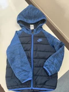 NIKE130〜140サイズ！中綿ジャンパーのサムネイル