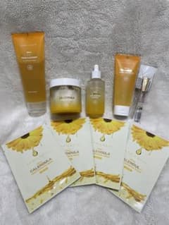 【新品未使用】APRILSKIN カレンデュラ　スキンケアセットのサムネイル