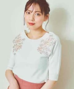 ラグラン刺繍ニットのサムネイル