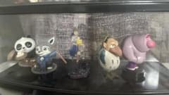 カラフルなキャラクター フィギュアセットのサムネイル