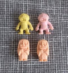 게게게의 키타로 지우개 피규어 4장(사라 소승 2장, 모래 뿌리면 2장)