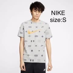 【新品/未使用】NIKE ナイキ  プリンテッドTシャツ ロゴ プリントのサムネイル