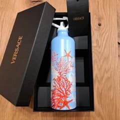cream☆ヴェルサーチェ☆ウォーターボトル cream様専用☆ヴェルサーチェ☆ウォーターボトル - メルカリ
