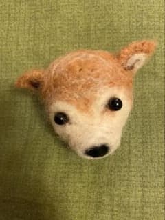 羊毛フェルト 柴犬 ブローチのサムネイル